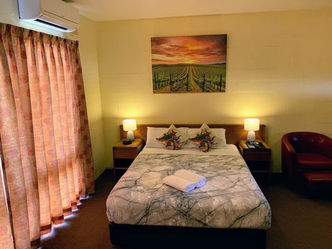 Mountain Creek Motel Bar & Restaurant - Accommodation Tasmania 1