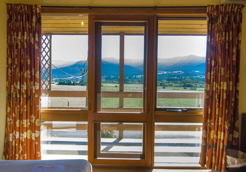 Mountain Creek Motel Bar & Restaurant - Accommodation Tasmania 43