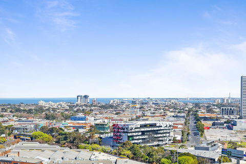 Complete Host Tiara Apartments - Accommodation Tasmania 10