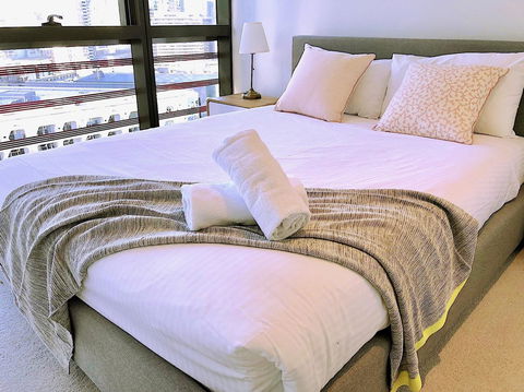 Pride Docklands Waterfront Apartment City View - Accommodation Tasmania 41