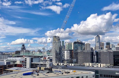 Pride Docklands Waterfront Apartment City View - Accommodation Tasmania 0