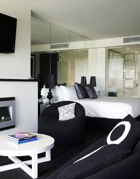 The Cullen Melbourne - Art Series - Accommodation Tasmania 26