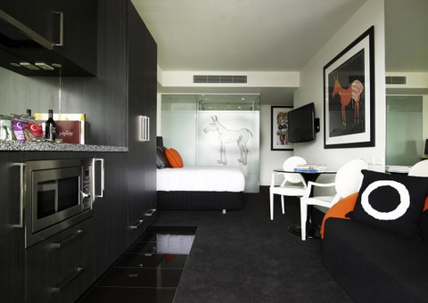The Cullen Melbourne - Art Series - Accommodation Tasmania 17
