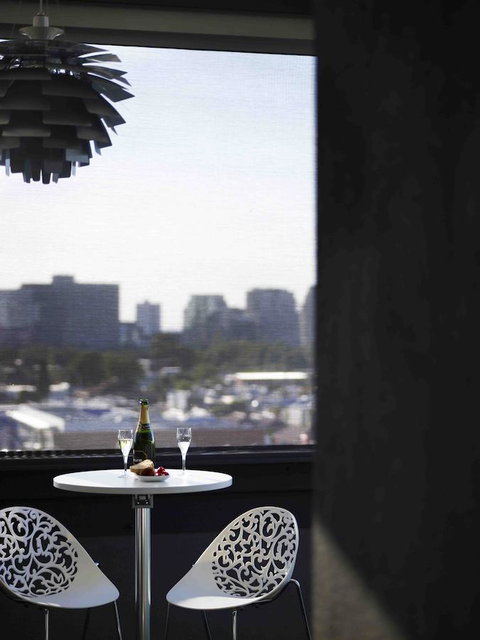 The Cullen Melbourne - Art Series - Accommodation Tasmania 40
