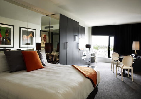 The Cullen Melbourne - Art Series - Accommodation Tasmania 3