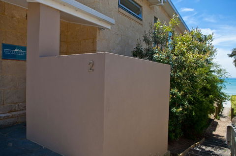 Battery Cove Beach Front Apartment - Accommodation Tasmania 3