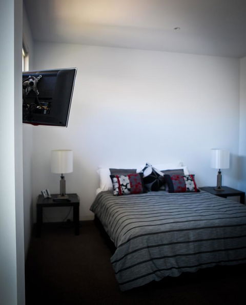 Battery Cove Beach Front Apartment - Accommodation Tasmania 9