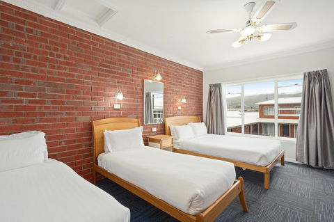 The International Motel Apollo Bay - Accommodation Tasmania 25