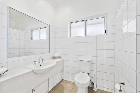 The International Motel Apollo Bay - Accommodation Tasmania 29