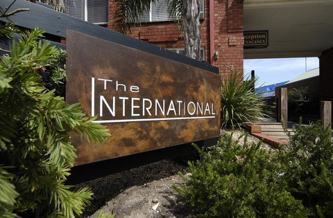 The International Motel Apollo Bay - Accommodation Tasmania 1