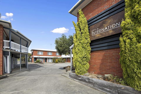 The International Motel Apollo Bay - Accommodation Tasmania 3