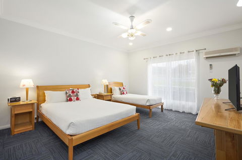 The International Motel Apollo Bay - Accommodation Tasmania 32