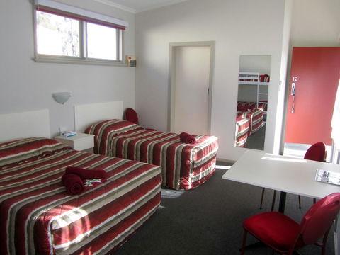 The Highlander Motel - 24HR Check In - Accommodation Tasmania 25