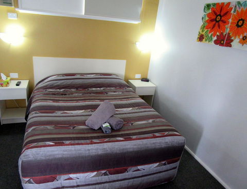The Highlander Motel - 24HR Check In - Accommodation Tasmania 13