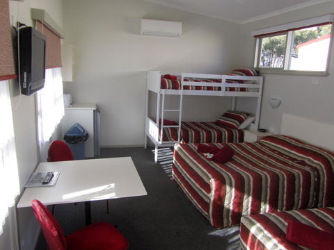 The Highlander Motel - 24HR Check In - Accommodation Tasmania 22