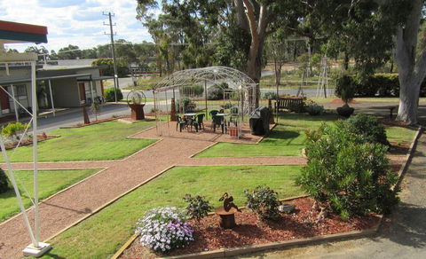 The Highlander Motel - 24HR Check In - Accommodation Tasmania 5