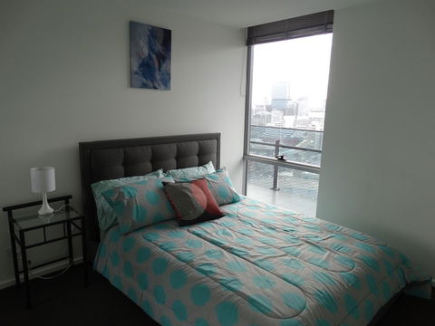 Cloud9 Luxury Apartments - Accommodation Tasmania 8