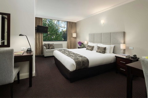 Crowne Plaza Melbourne Carlton, An IHG Hotel - Accommodation Tasmania 8