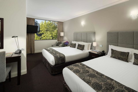 Crowne Plaza Melbourne Carlton, An IHG Hotel - Accommodation Tasmania 2