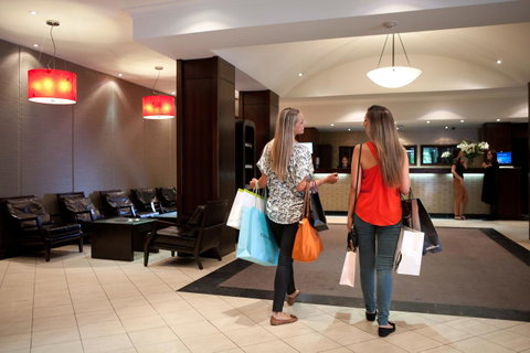 Crowne Plaza Melbourne Carlton, An IHG Hotel - Accommodation Tasmania 31