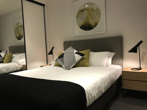 The Eminence Apartments By CLLIX - Accommodation Tasmania 15