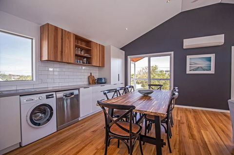 Island Getaway Cape Woolamai - Accommodation Tasmania 4