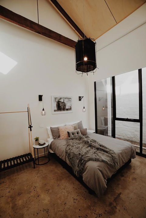 THE WAREHOUSE APARTMENTS - Accommodation Tasmania 12