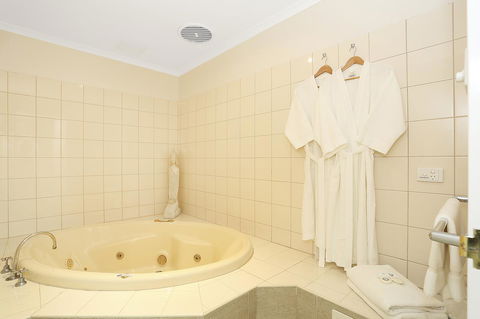 Quality Inn & Suites The Menzies - Accommodation Tasmania 35