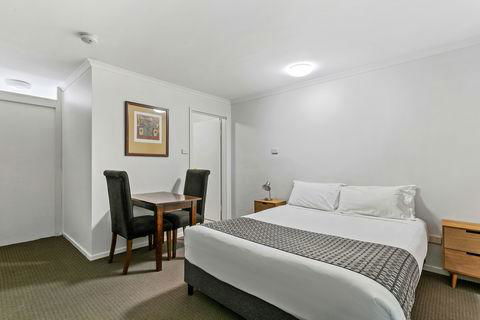 Quality Inn & Suites The Menzies - Accommodation Tasmania 2