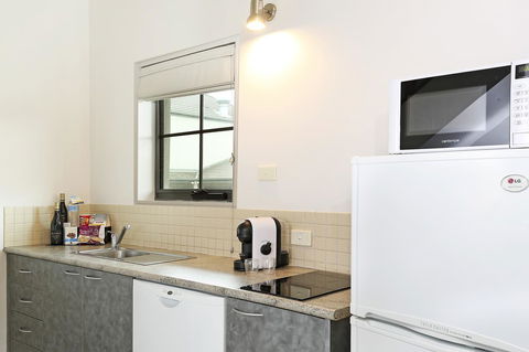 Quality Inn & Suites The Menzies - Accommodation Tasmania 20