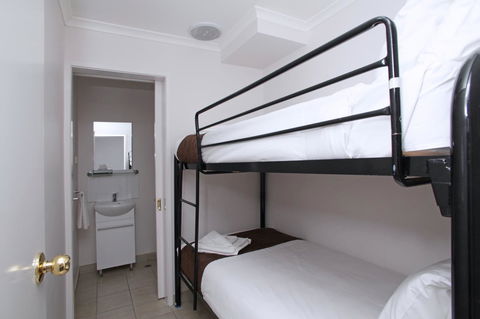 Quality Inn & Suites The Menzies - Accommodation Tasmania 27