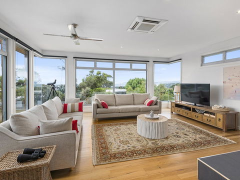 Aireys Ocean View - Accommodation Tasmania 0
