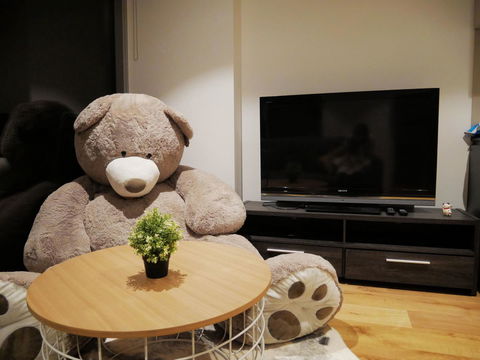 UrbanSuite The Wild Rosa Inn - Accommodation Tasmania 0
