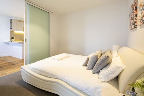 UrbanSuite The Wild Rosa Inn - Accommodation Tasmania 7