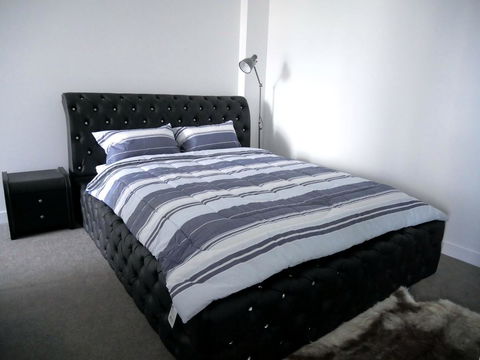UrbanSuite The Wild Rosa Inn - Accommodation Tasmania 34