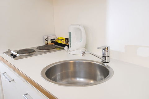 Metro Apartments On Bank Place - Accommodation Tasmania 10