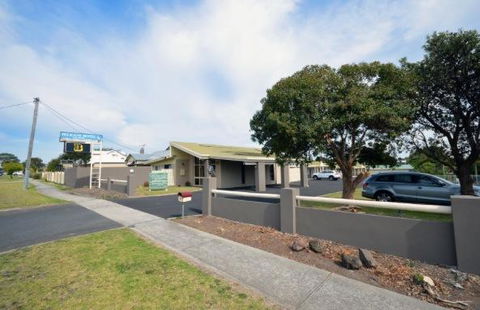 Pelicans Motel San Remo - Accommodation Tasmania 1