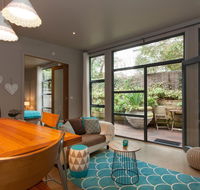The Love Shack - romantic bungalow - Accommodation Tasmania