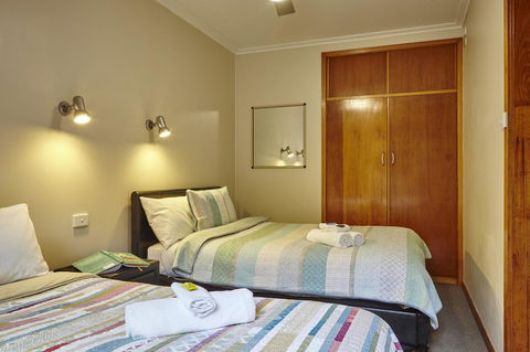 Goldfield Holiday Units - Accommodation Tasmania 3