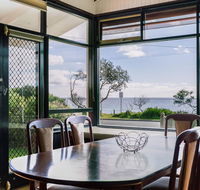 Beach Front Beauty - Ocean front views - Accommodation Tasmania
