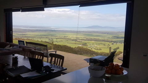 One Tree Hill Wilson Prom And Ocean Views - Accommodation Tasmania 0