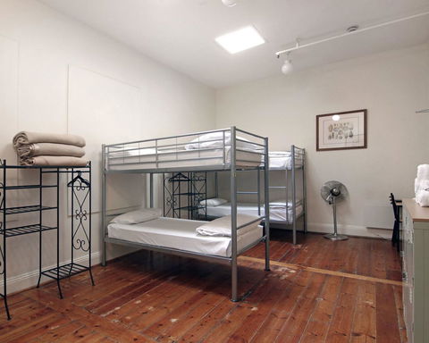 Hotel Claremont Guest House - Accommodation Tasmania 22