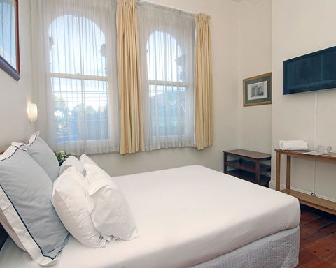 Hotel Claremont Guest House - Accommodation Tasmania 8