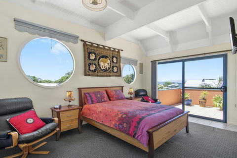 Black Dolphin Beach Penthouse - Accommodation Tasmania 2