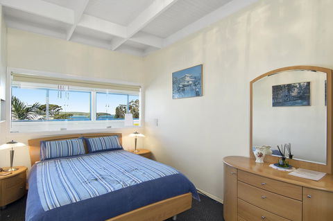 Black Dolphin Beach Penthouse - Accommodation Tasmania 8