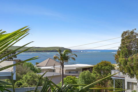 Black Dolphin Beach Penthouse - Accommodation Tasmania 23