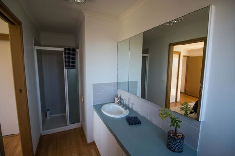 Sunsets On Martyrs Luxury Coastal Beach House Peterborough - Accommodation Tasmania 18