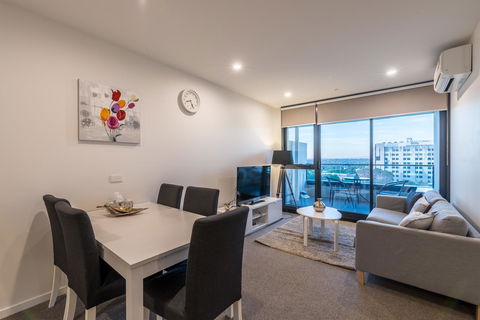 Guest House In Melbourne - Accommodation Tasmania 0