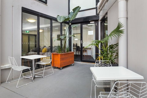 City Edge North Melbourne Apartment Hotel - Accommodation Tasmania 11
