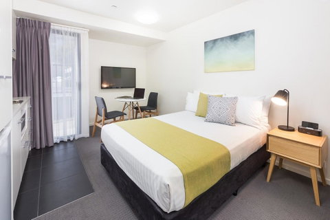City Edge North Melbourne Apartment Hotel - Accommodation Tasmania 2